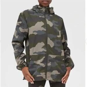 Offline by‎ Aerie Women's Camo Windbreaker Lightweight Jacket Green Large NEW